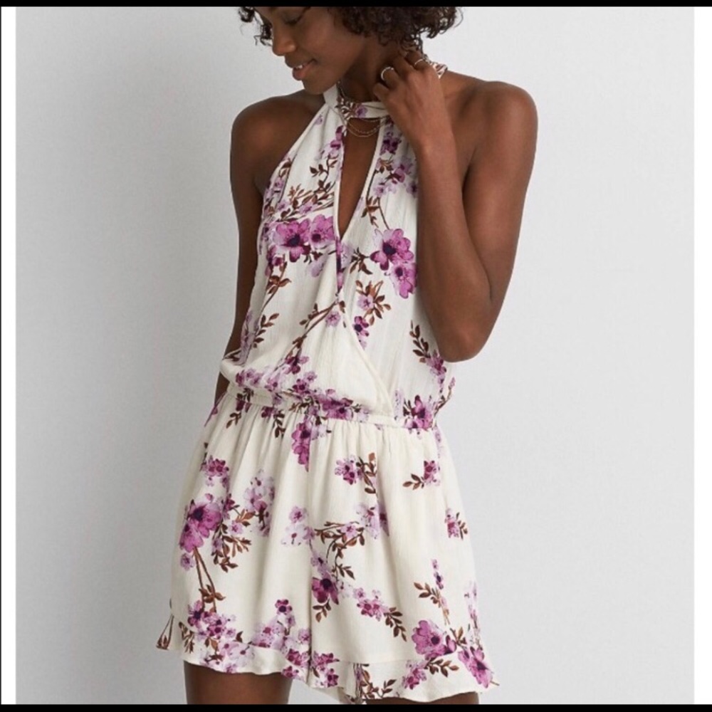 NWT xs American eagle romper